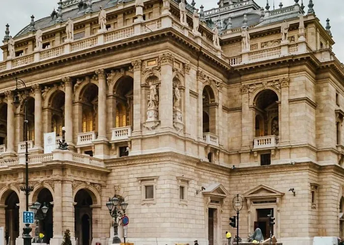 Apartment Liszt With Balcony And Garage Available -symphony 1 *