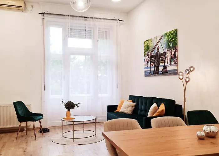 Liszt With Balcony And Garage Available -symphony 1 *