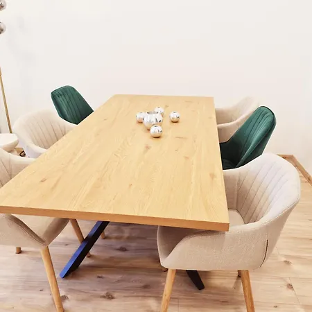 Liszt With Balcony And Garage Available -symphony 1 Apartman *