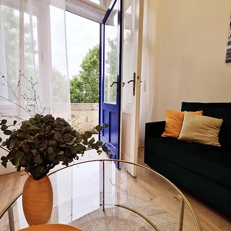 아파트 Liszt With Balcony And Garage Available -symphony 1 *